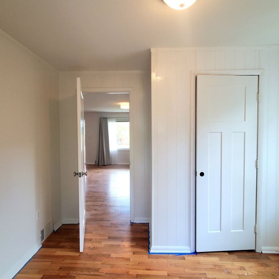 752 S Monroe St - Photo 4 of 22
