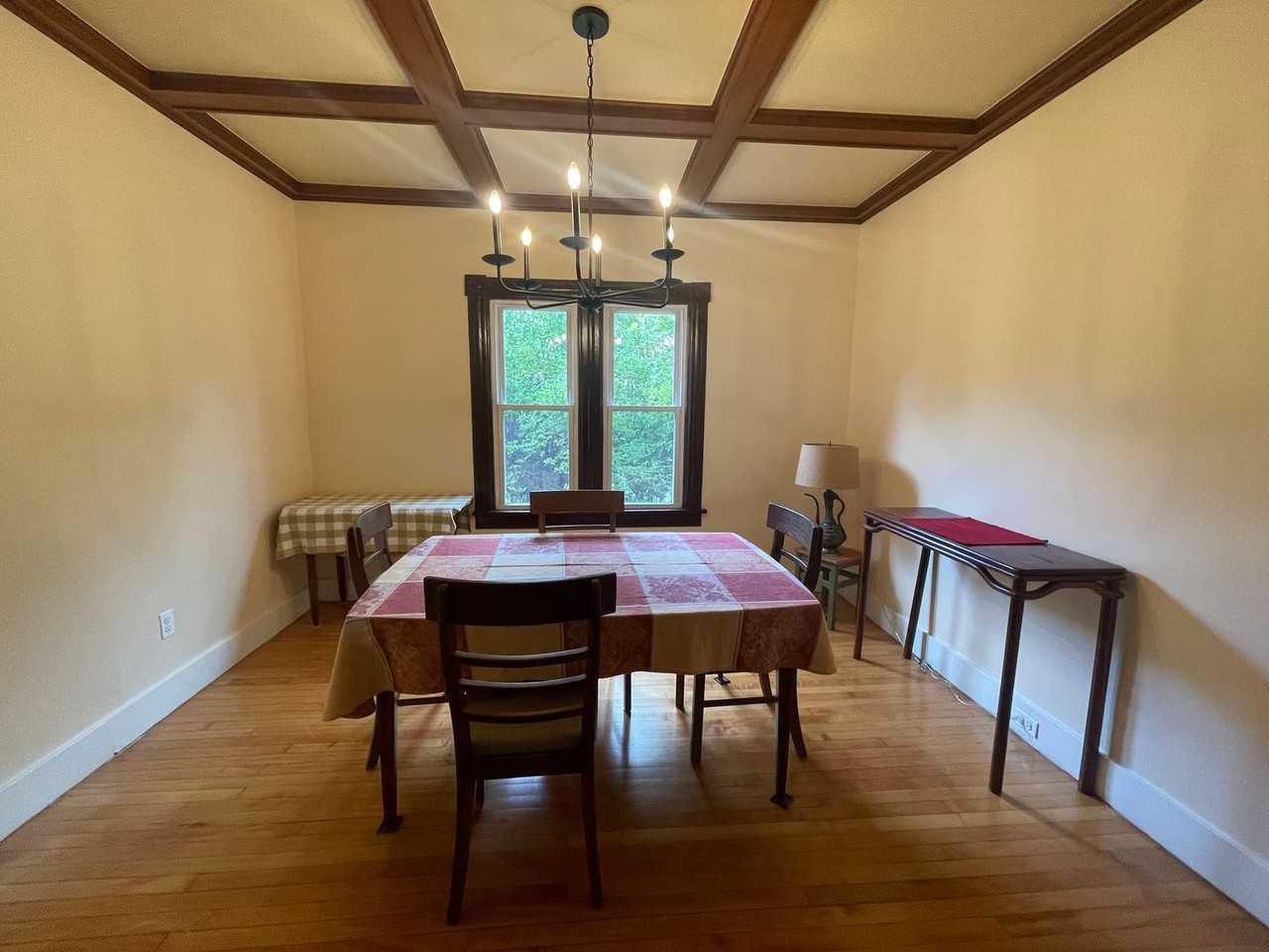 59 Kemp Ave - Photo 5 of 25