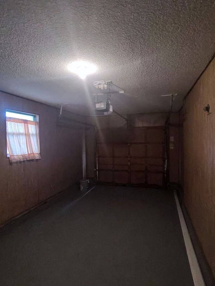 7325 Calvin St - Photo 6 of 14