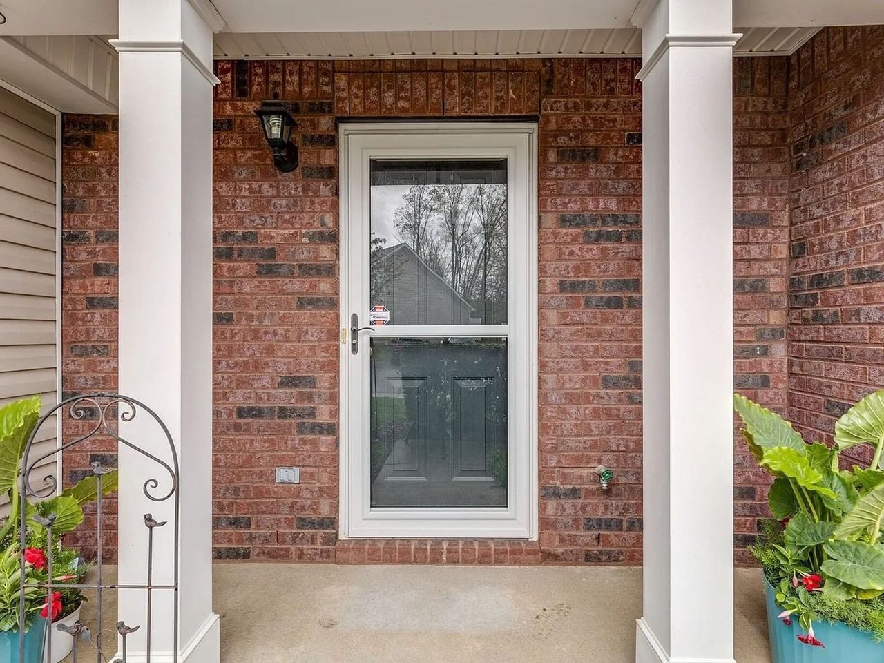 184 Antler Ridge Cir - Photo 3 of 22