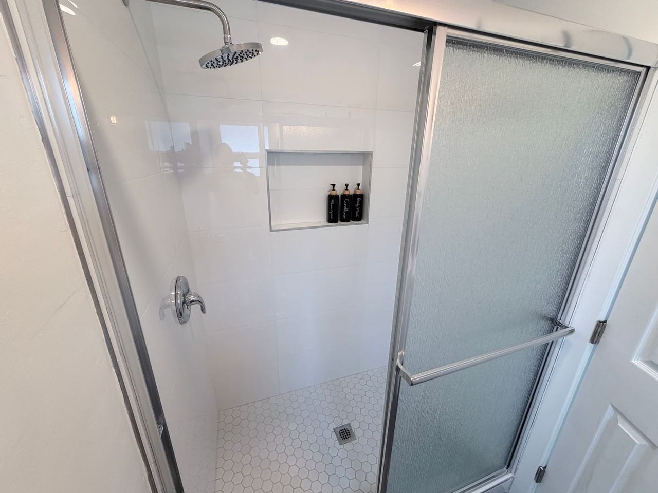 1245 Tres Lomas Dr - Photo 5 of 20