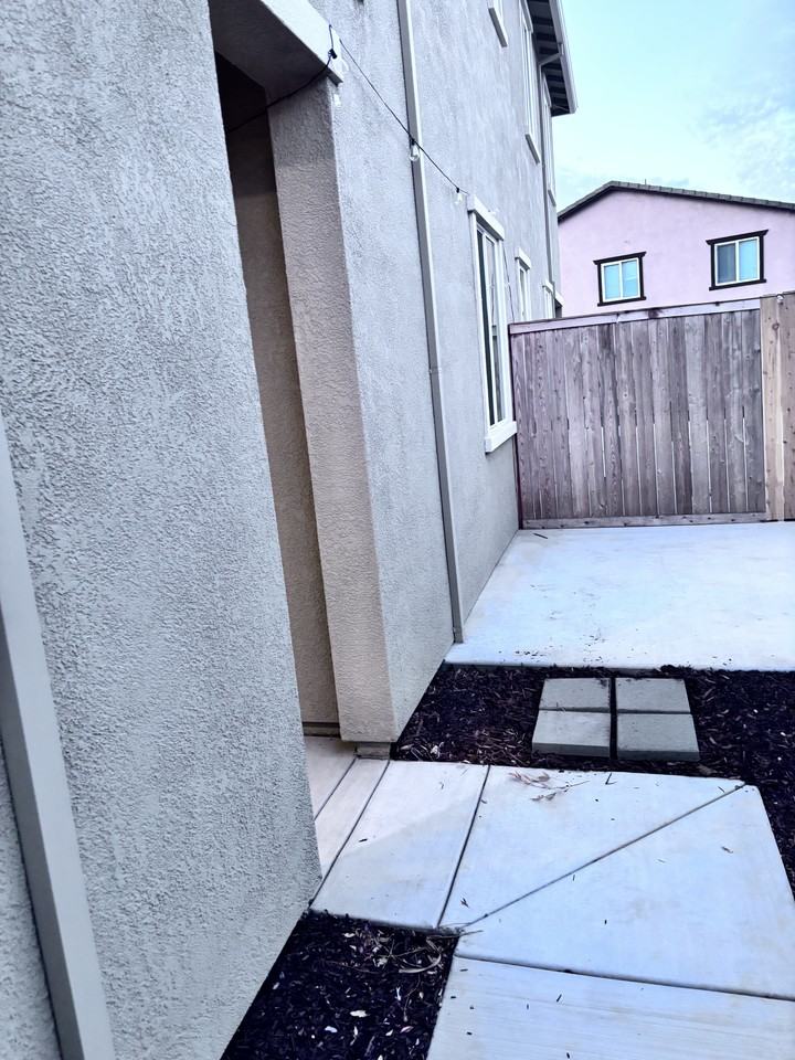 12711 Crossbill Way #B - Photo 5 of 23