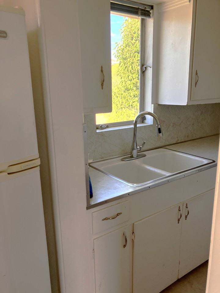 120 S Morrissey Ave - Photo 6 of 13
