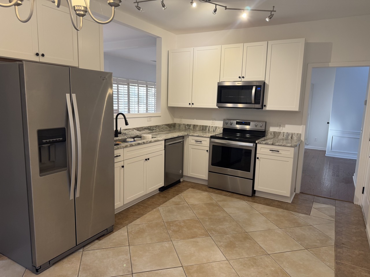 8927 Whistlers Chase Dr #NA - Photo 3 of 9
