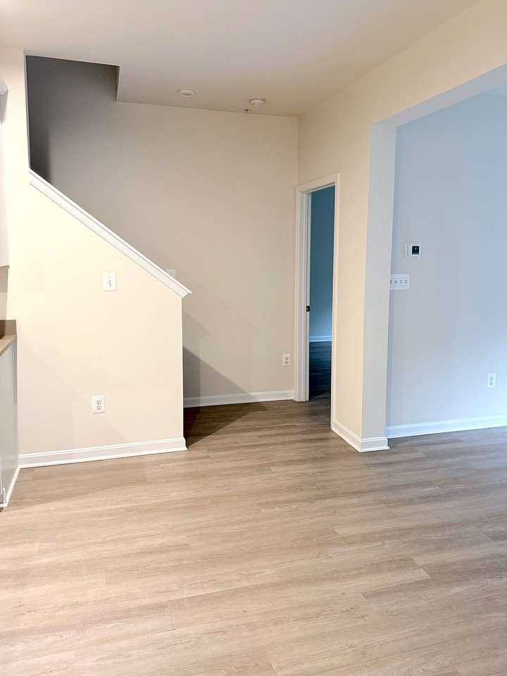 1528 Crampton St #MAIN - Photo 2 of 20