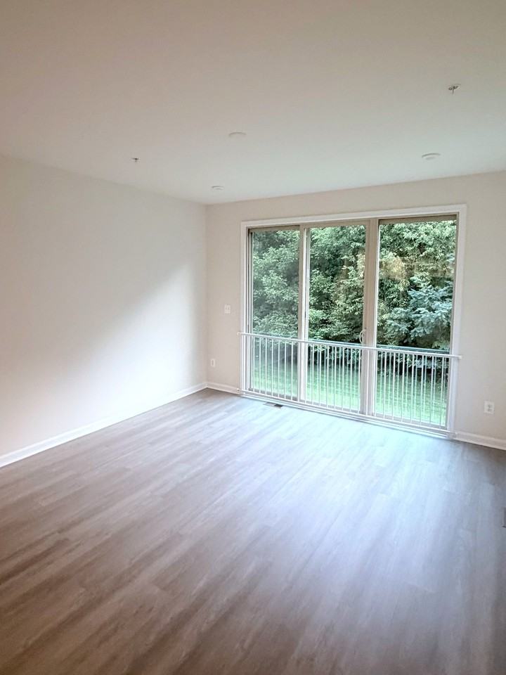 1528 Crampton St #MAIN - Photo 3 of 20