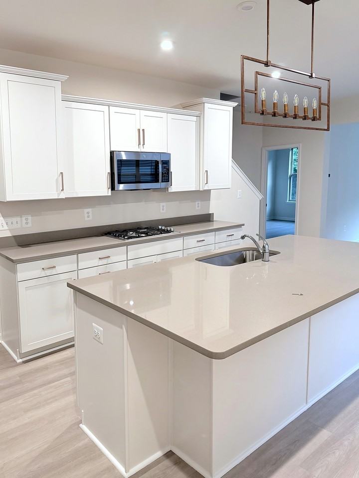 1528 Crampton St #MAIN - Photo 6 of 20