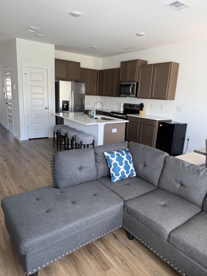 5888 Tyndall Pl #2 - Photo 6 of 11