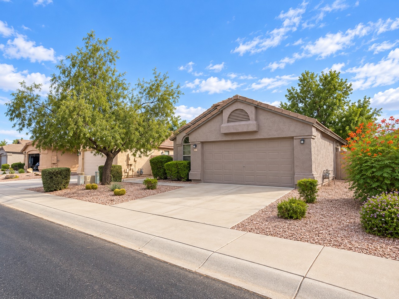 4615 E Adobe Dr #NA - Photo 2 of 16