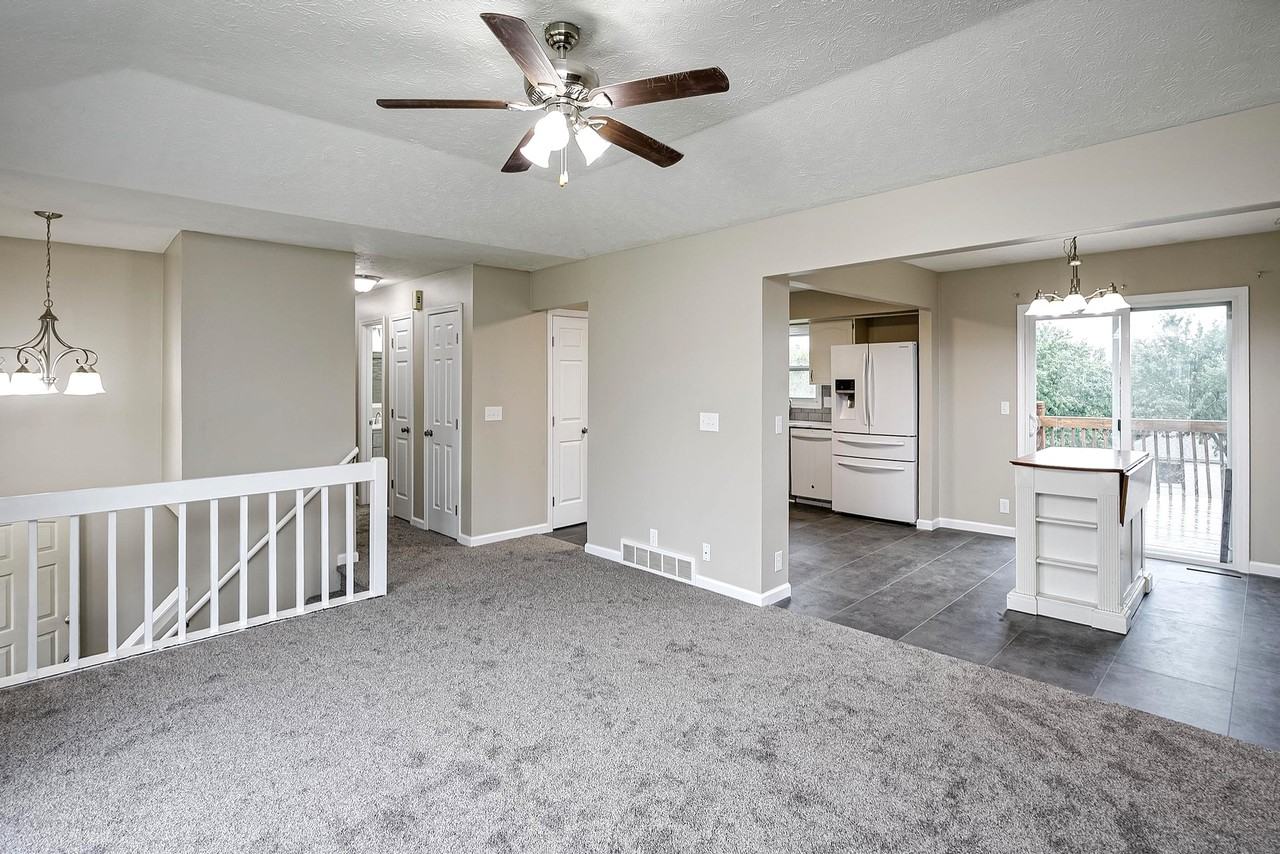 6612 S 108th Ave #NA - Photo 3 of 28