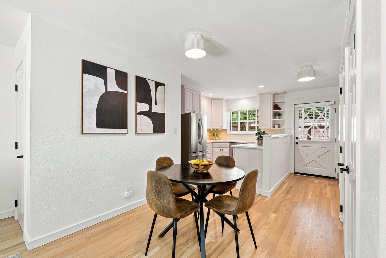 3517 Broadway St Apt E #NA - Photo 6 of 23