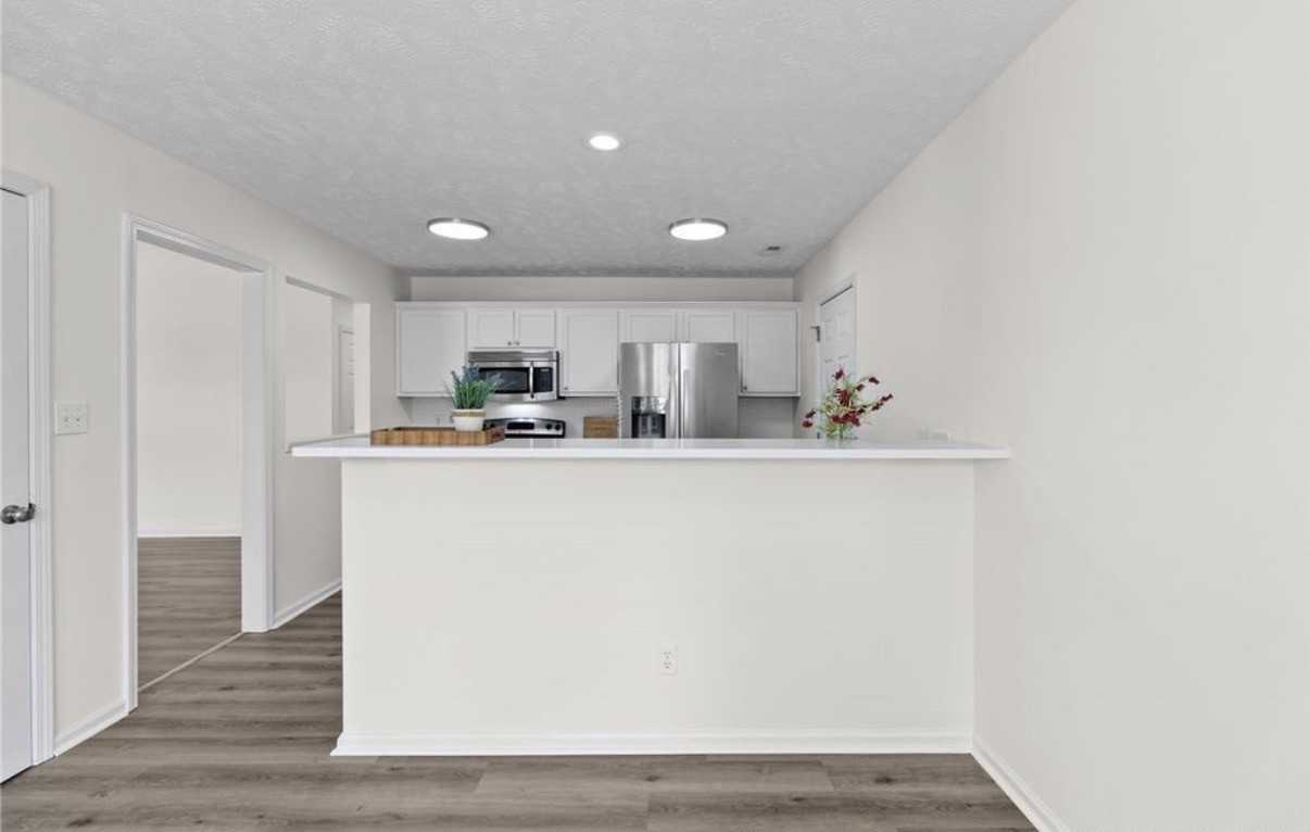 1424 Avoncroft Dr #NA - Photo 5 of 19