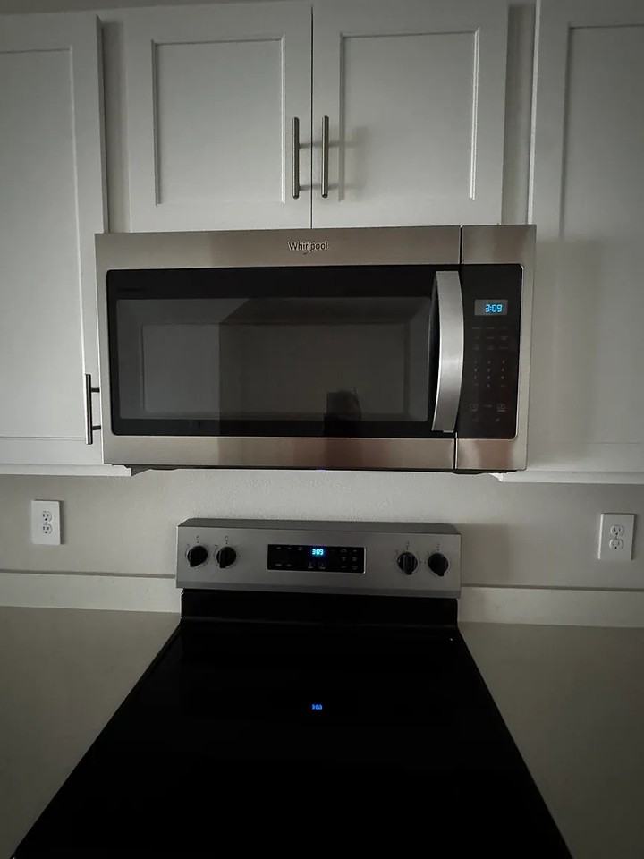 4060 Gold Dust Ln #4060 - Photo 5 of 36