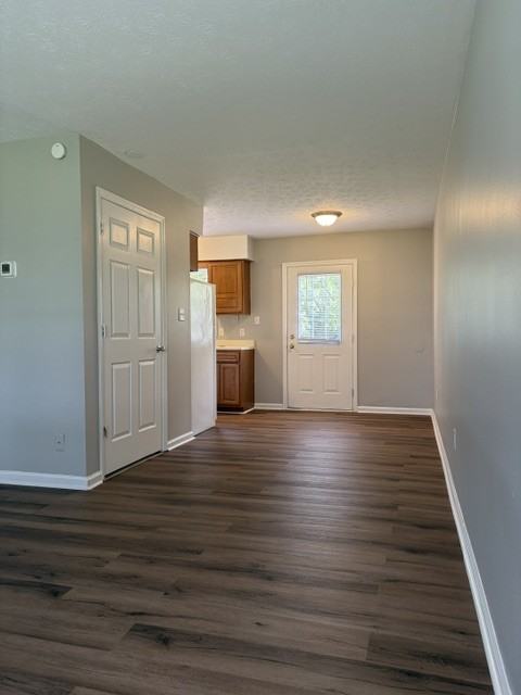 928 Villa Dr #4 - Photo 2 of 15