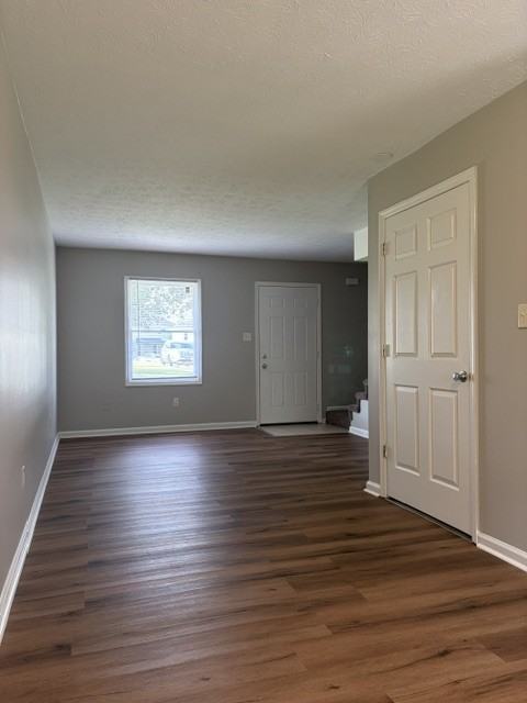 928 Villa Dr #4 - Photo 3 of 15
