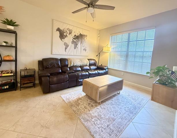10361 Wellington Parc Drive - Photo 5 of 8