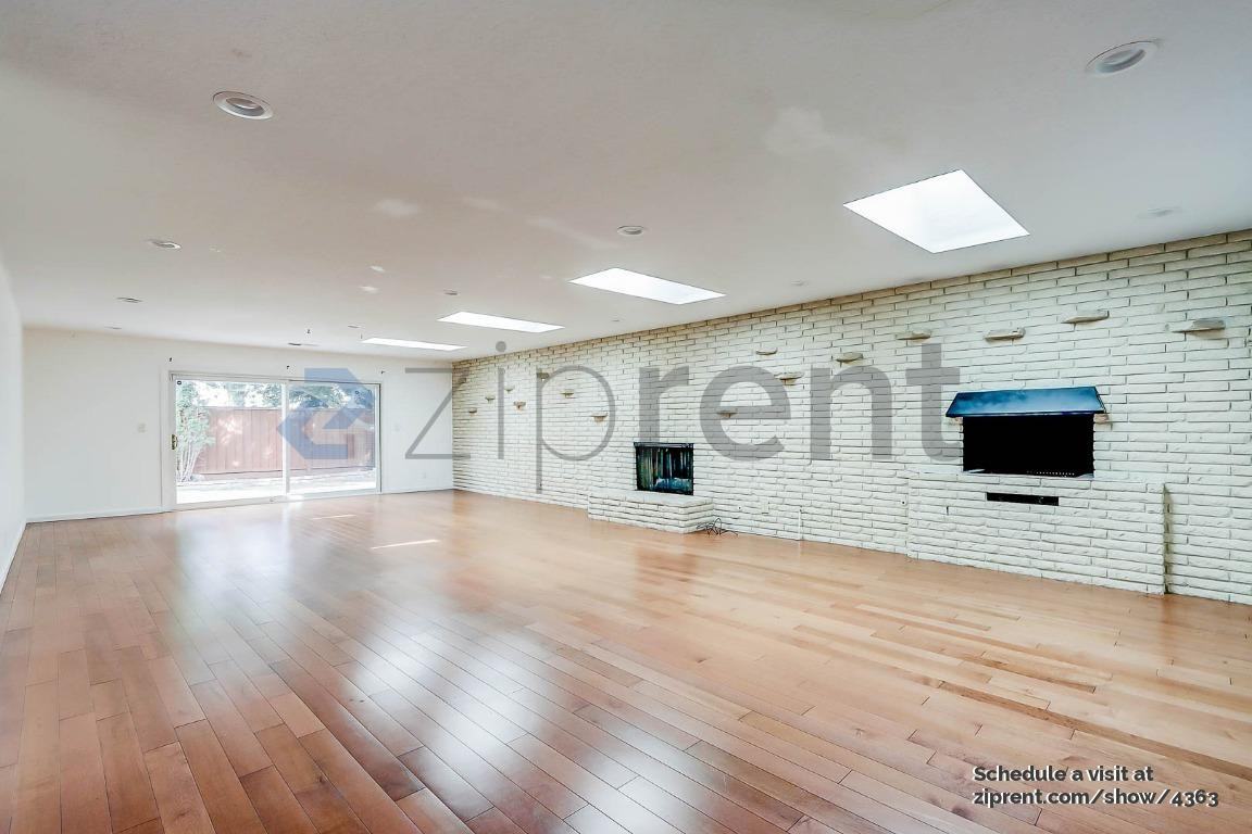 2387 Stanford Pl - Photo 5 of 16
