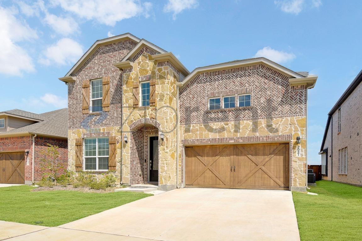 2021 Striker Way - Photo 2 of 34