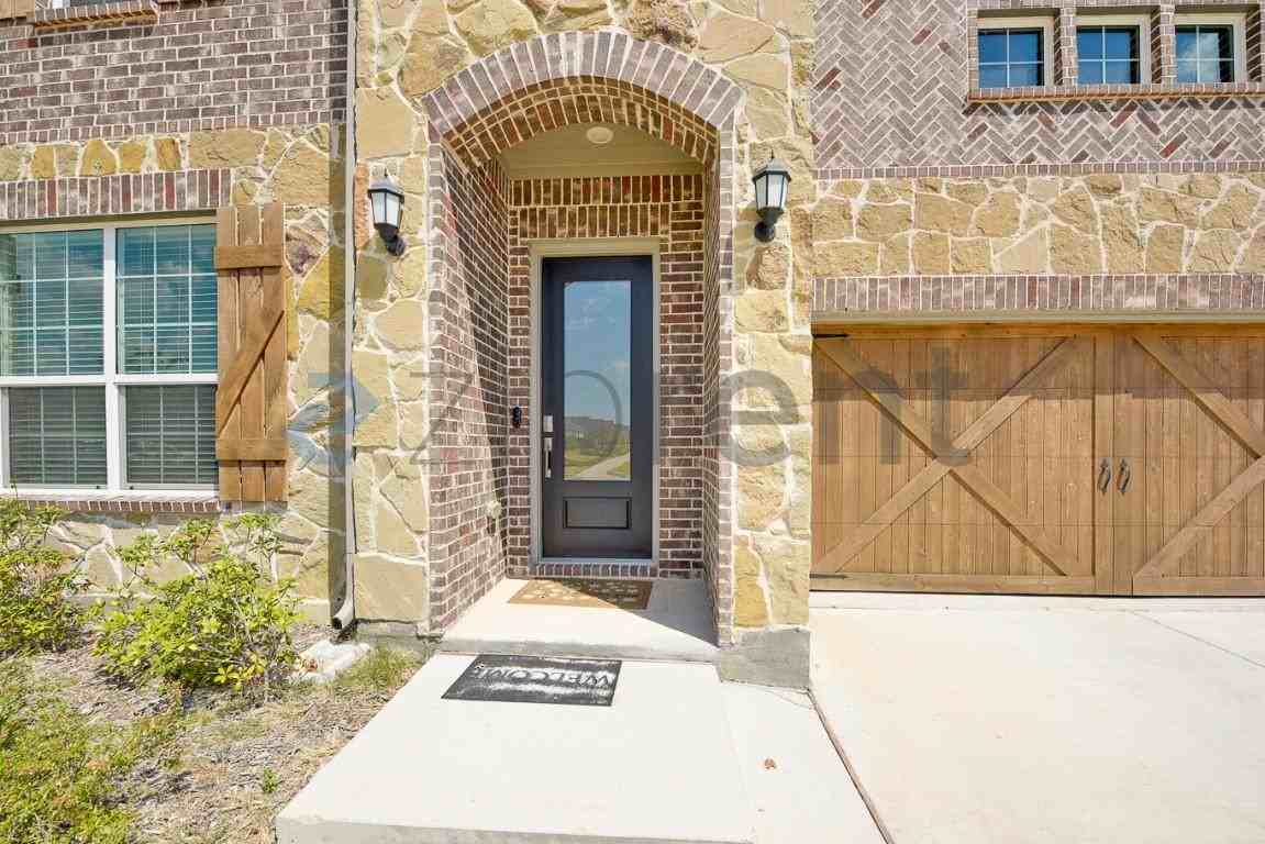 2021 Striker Way - Photo 4 of 34