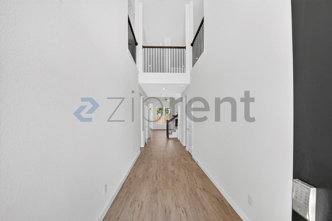 2021 Striker Way - Photo 5 of 34