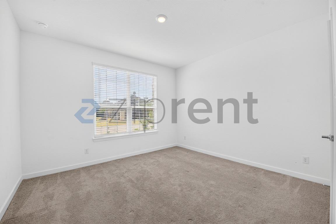 2021 Striker Way - Photo 6 of 34