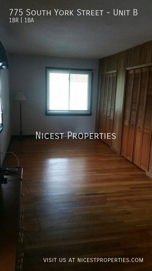 775 S York St #B - Photo 4 of 7