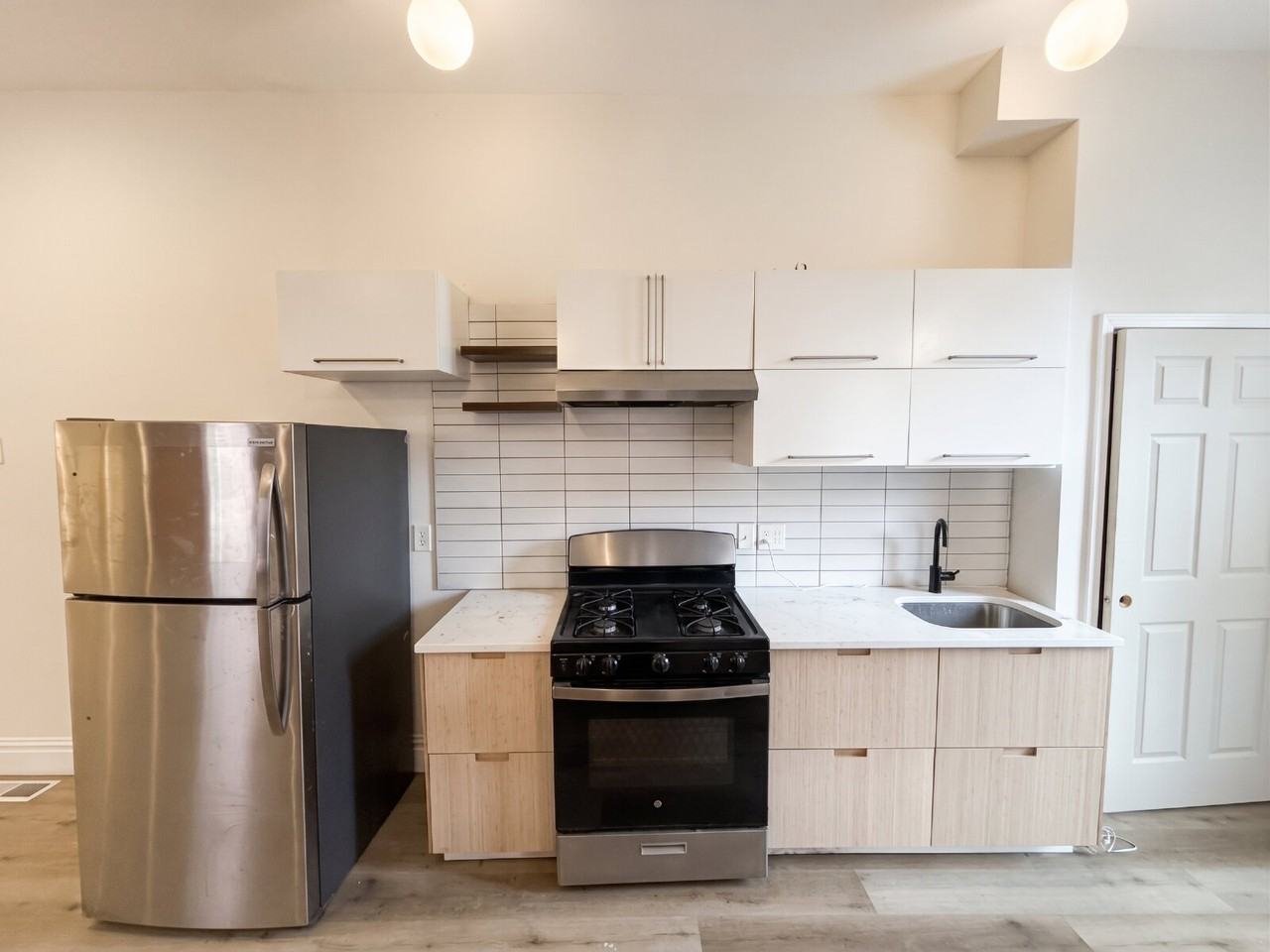 2857 S 18th St #1F - Photo 3 of 10