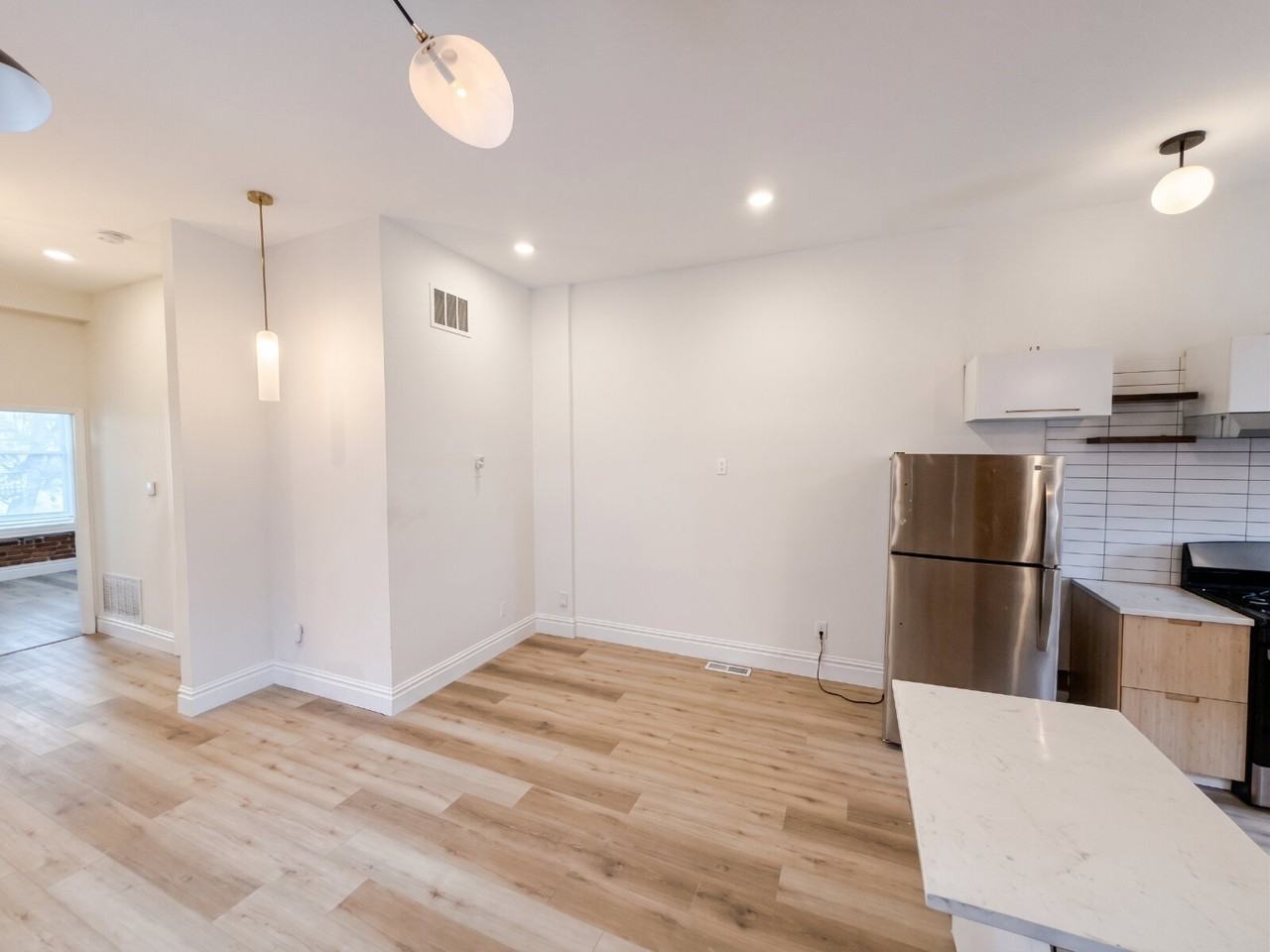 2857 S 18th St #1F - Photo 5 of 10