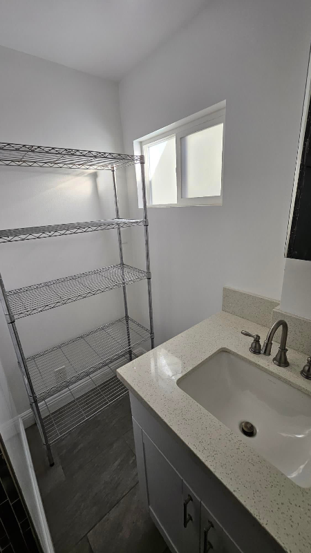 2432 Fig St #ADU - Photo 6 of 10