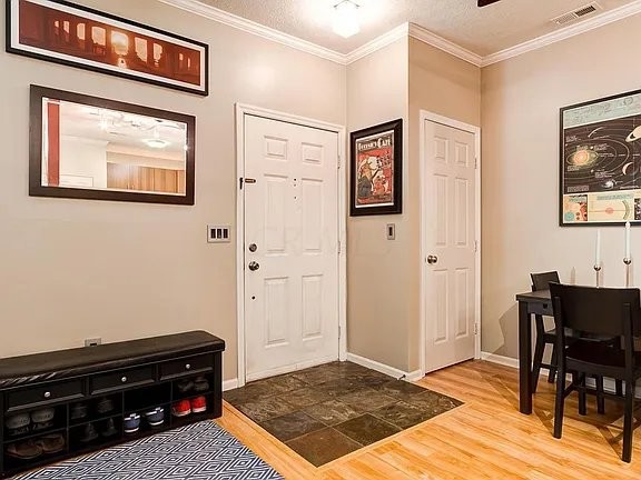 49 Victorian Gate Way - Photo 3 of 20