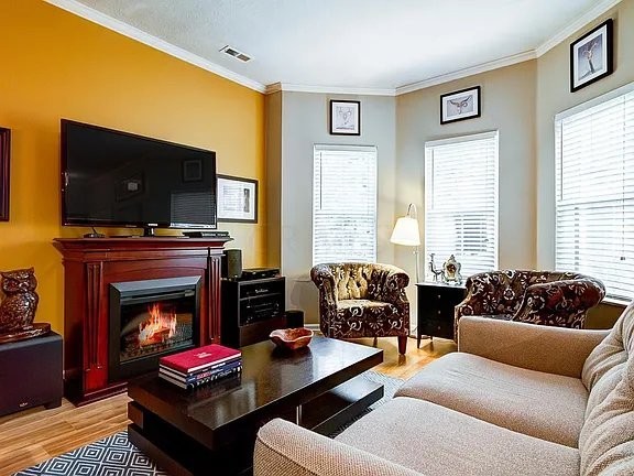 49 Victorian Gate Way - Photo 6 of 20