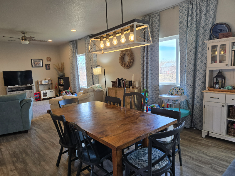 310 Pavo Ct - Photo 3 of 20