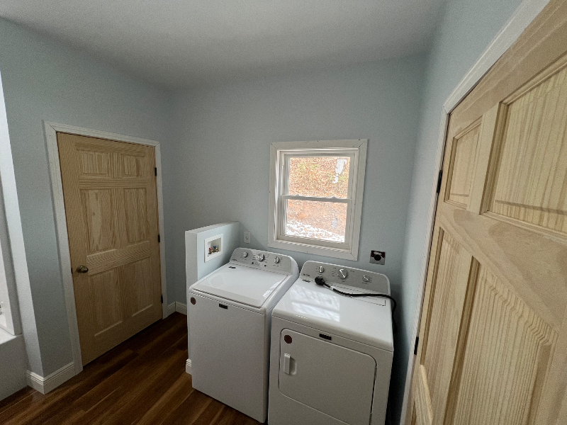 2502 Clover St - Photo 4 of 23