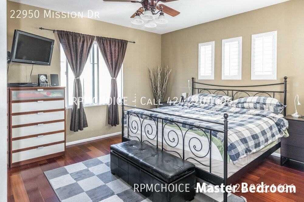 22950 Mission Dr - Photo 6 of 25