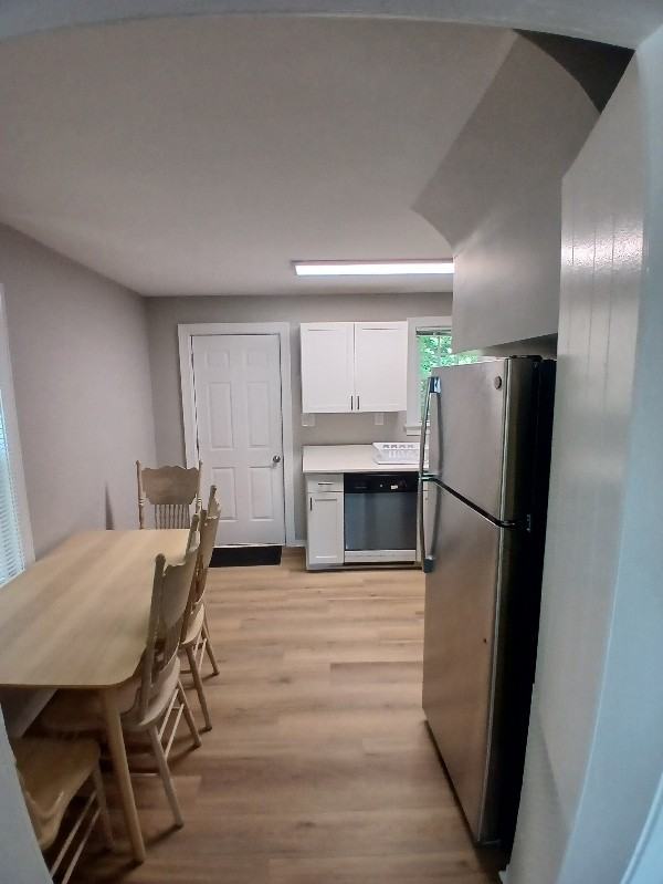 612 Lee St - Photo 5 of 11