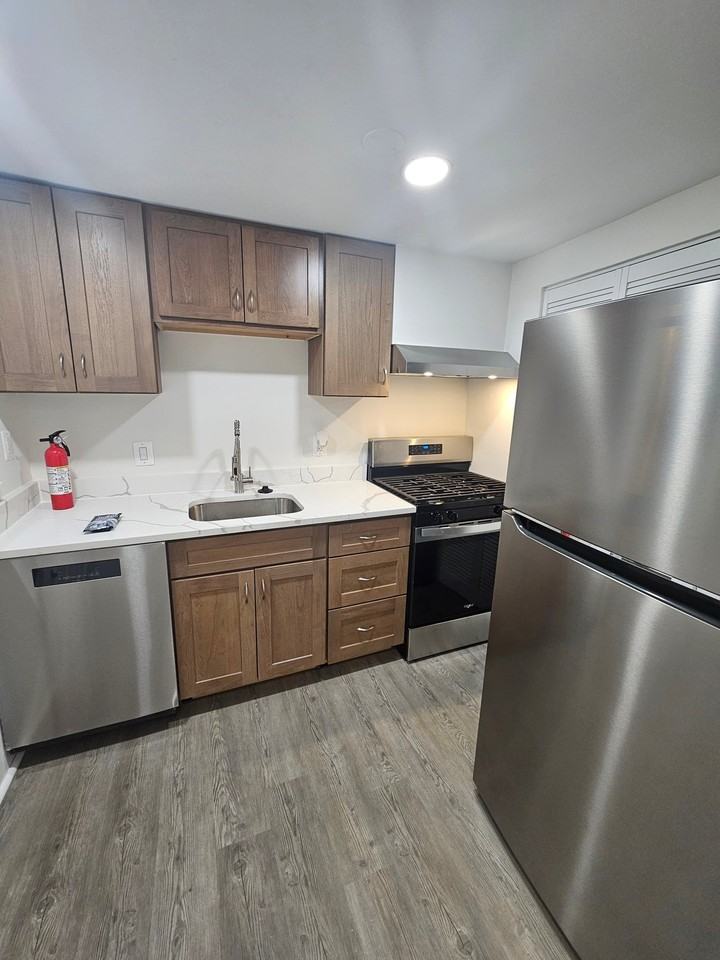 3917 26th Ave - Photo 2 of 14