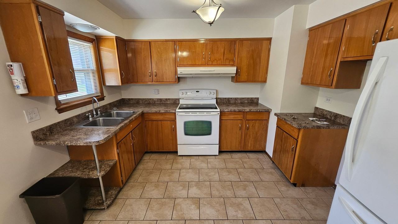 7400 W Diversey Ave #7400-1 - Photo 2 of 14