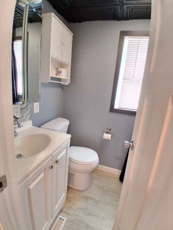 3420 12th St - Photo 3 of 12