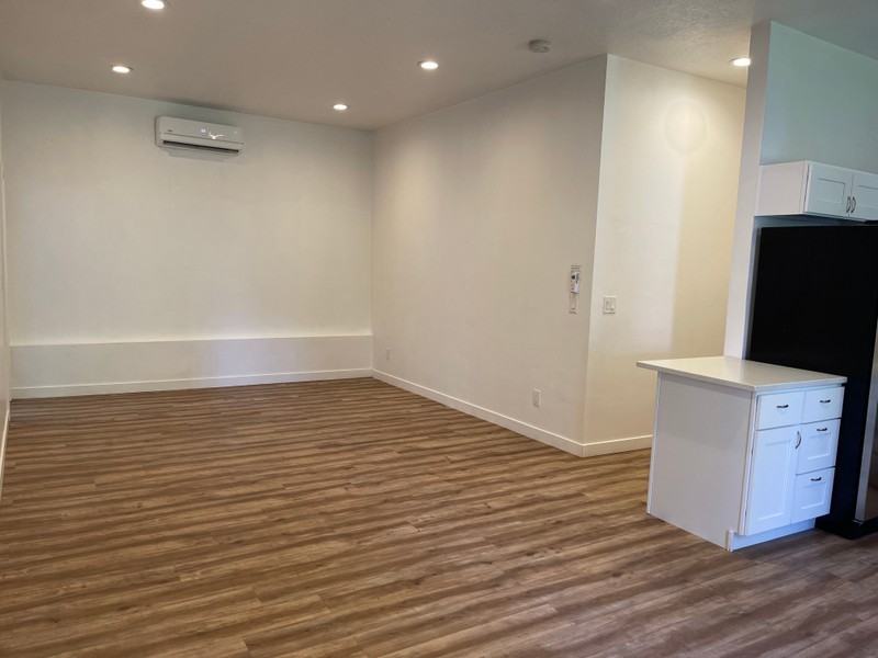 525 Ne #B - Photo 5 of 15