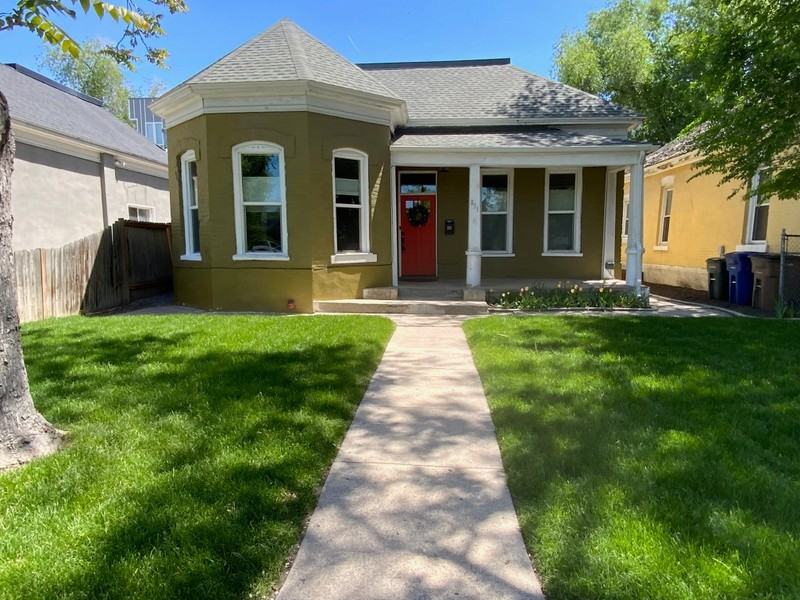 851 S Jefferson St - Photo 3 of 26