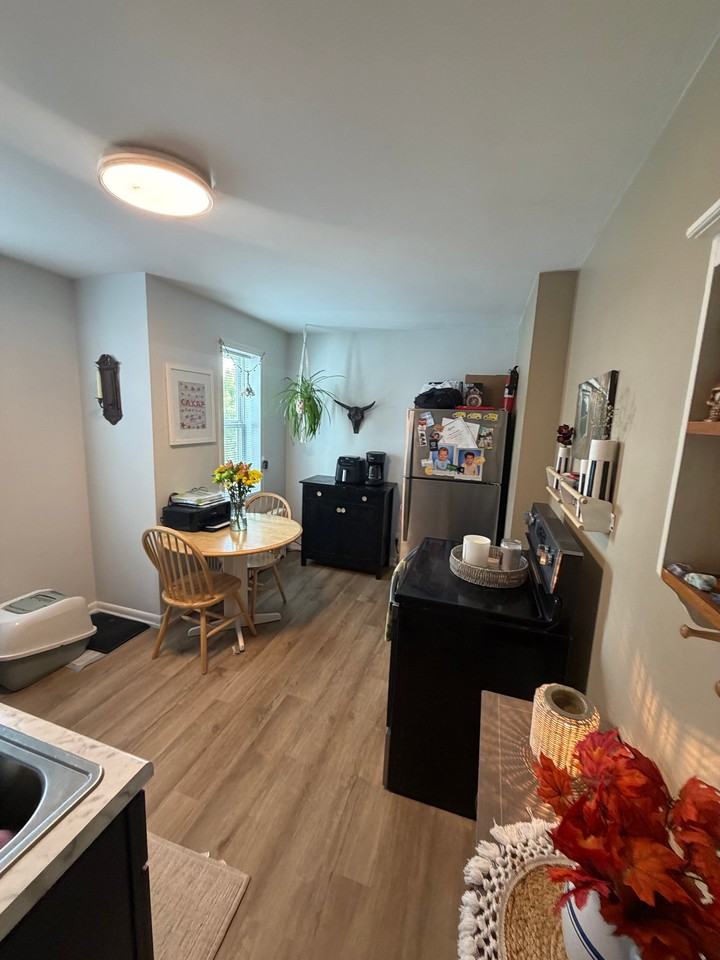 207 S 17th Ave E #2 - Photo 4 of 13