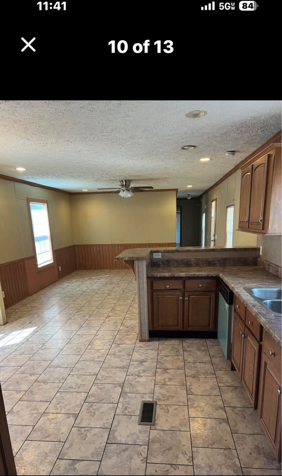 56399 Hano Rd - Photo 3 of 8