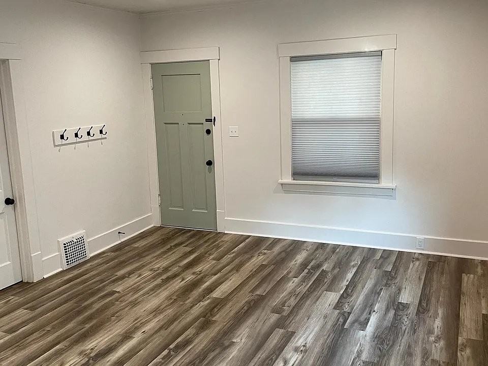3508 N 59th St - Photo 2 of 12