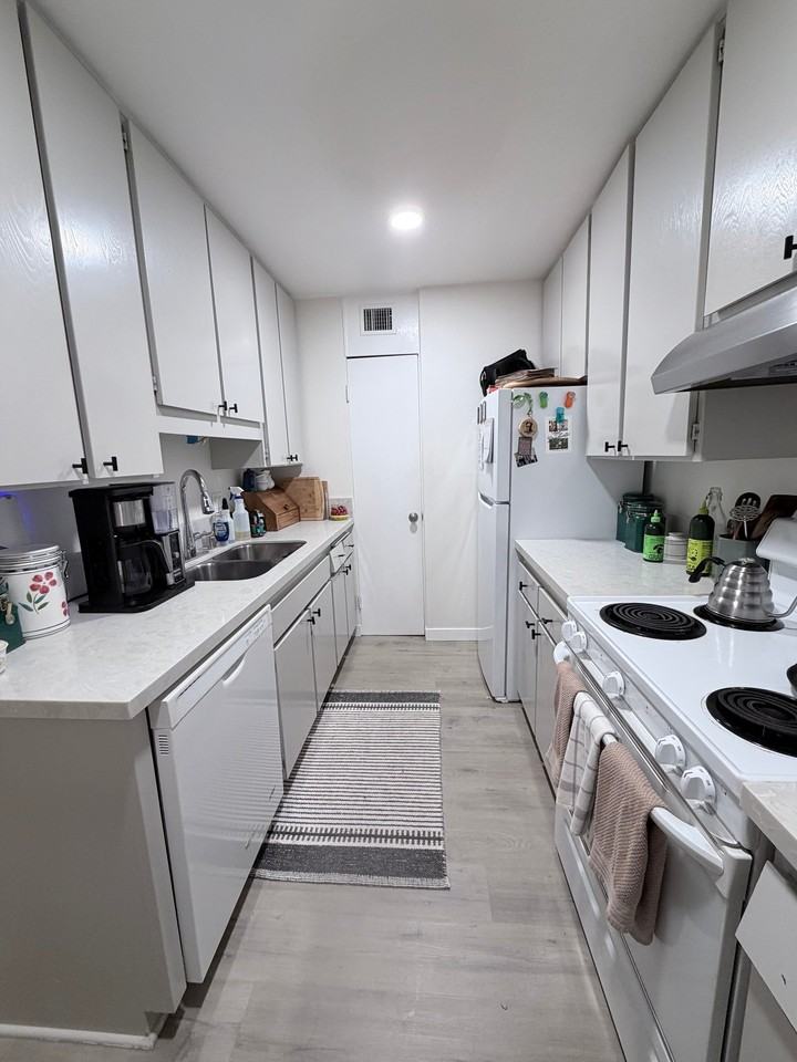 4823 Collwood Blvd #A - Photo 5 of 9
