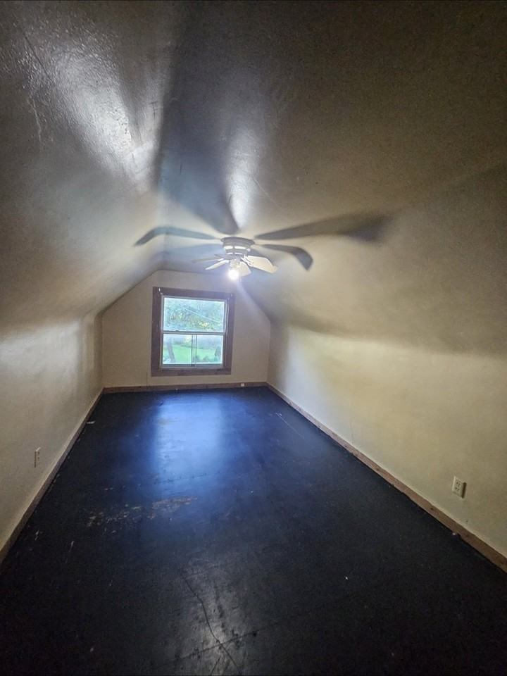 135 6th St - Photo 3 of 16