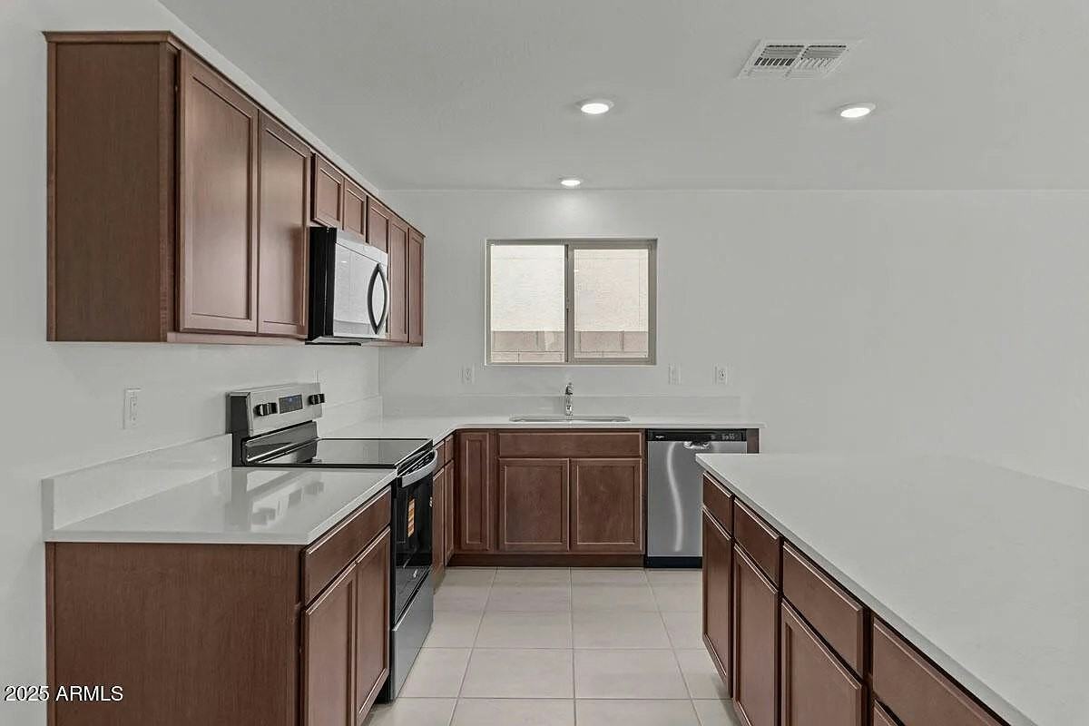 18185 East Zuza Drive - Photo 6 of 33