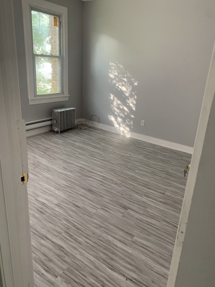 9 Warren Street - Photo 4 of 7
