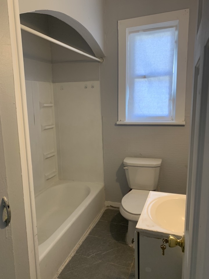 9 Warren Street - Photo 6 of 7