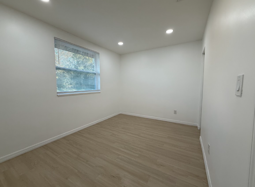 1340 Mcconihe St - Photo 7 of 12