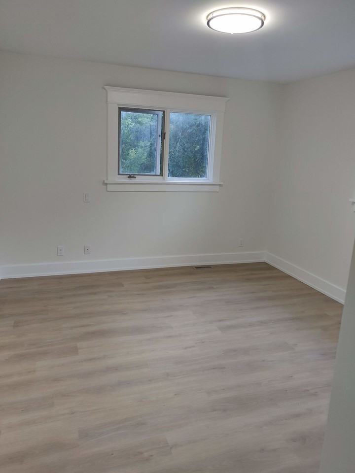 237 9 Ave Nw - Photo 5 of 15